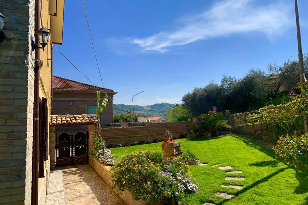 Flowery House Miglianico Exterior photo